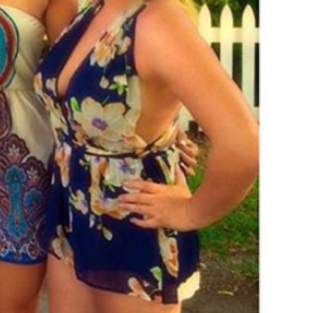 Cross tie top romper